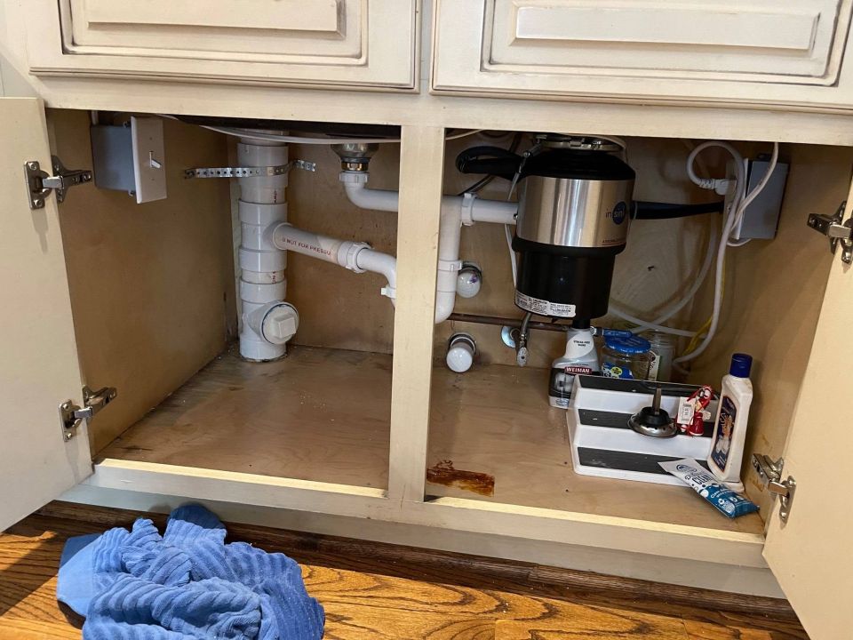 Kitchen Drain Line and 3/4 HP Garbage Disposal Replaced – photo 3